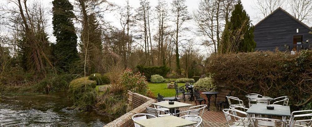 The Bear Hotel By Greene King Inns Hungerford Exterior foto